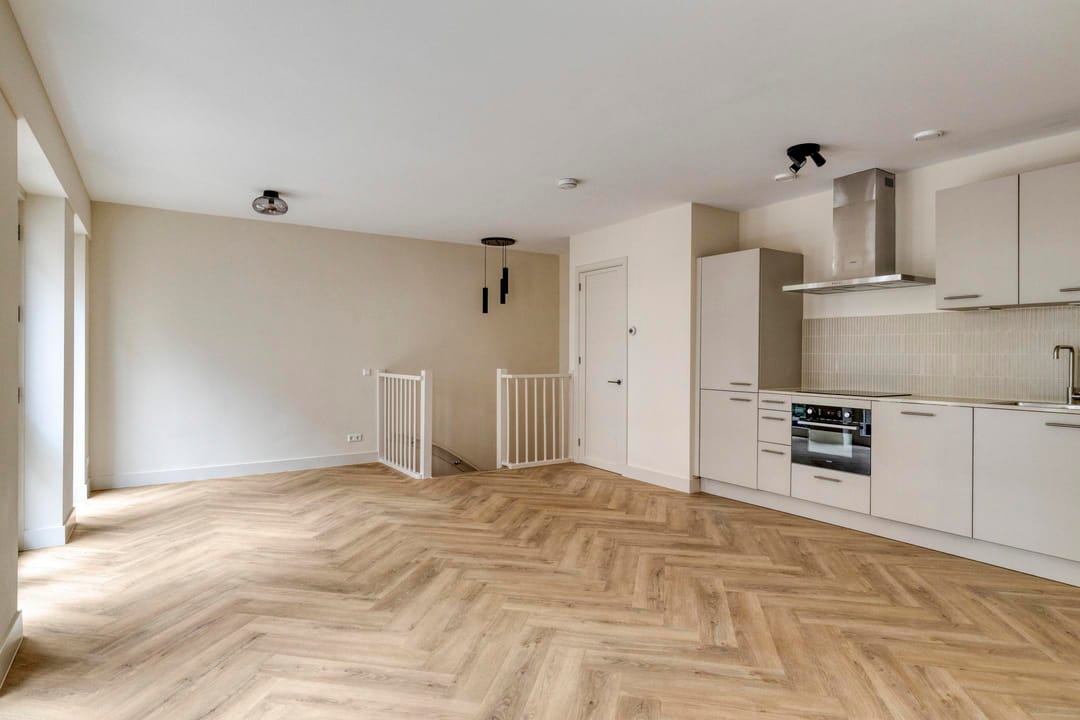 Photo 1 of Utrechtsedwarsstraat 48-A