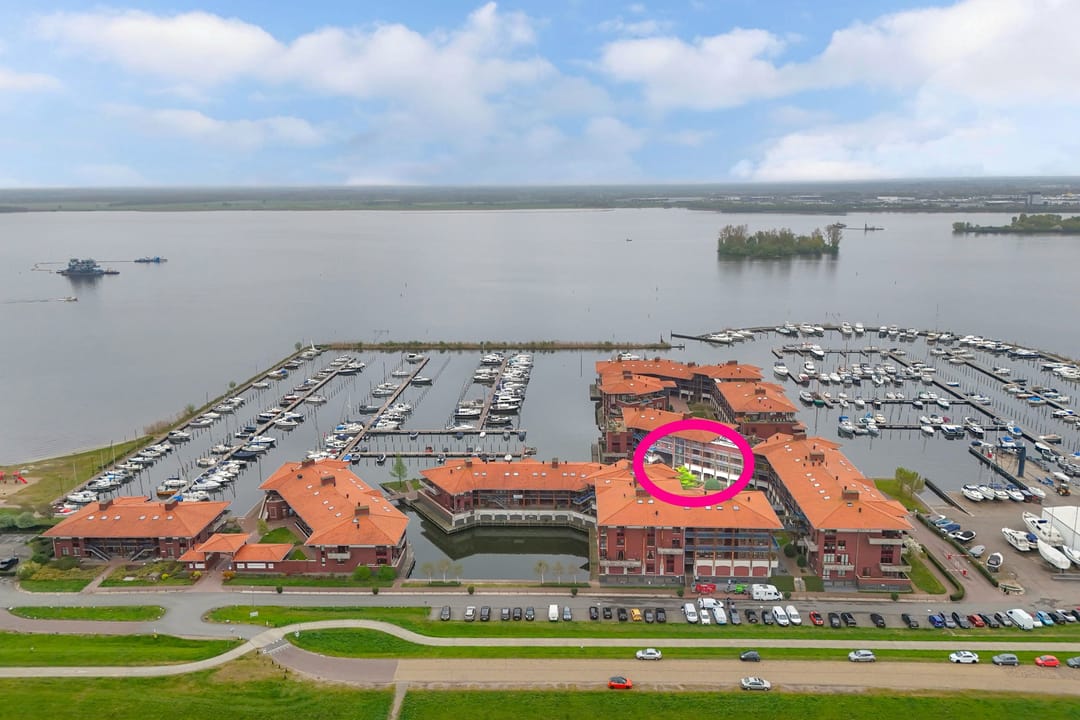 Photo 1 of Zuiderzee op Zuid 94