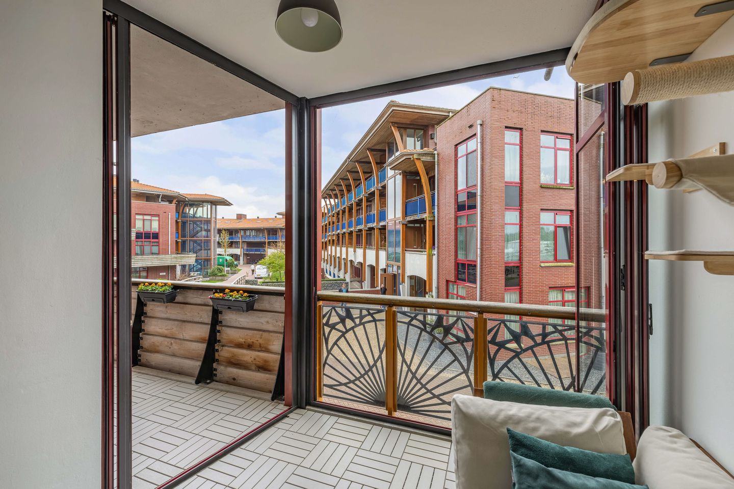 Photo 25 of Zuiderzee op Zuid 94