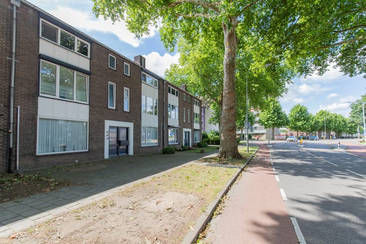 Photo 3 of Henri Hermanslaan 44