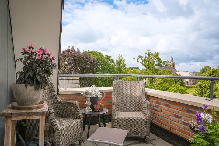 Photo 5 of Rijnstraat 8-D