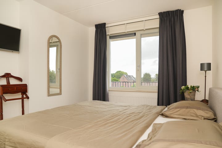 Photo 18 of Rijnstraat 8-D