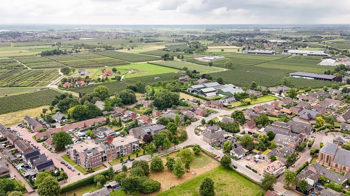 Photo 38 of Rijnstraat 8-D