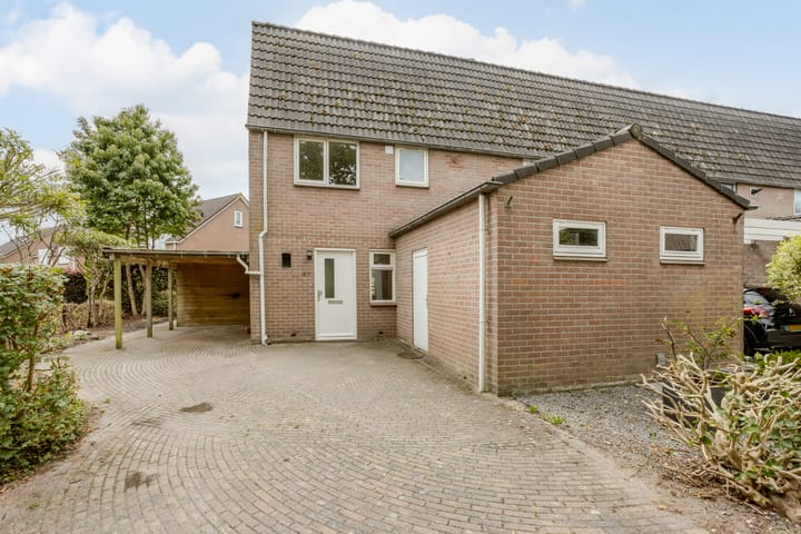 Foto 1 van Weegbree 47