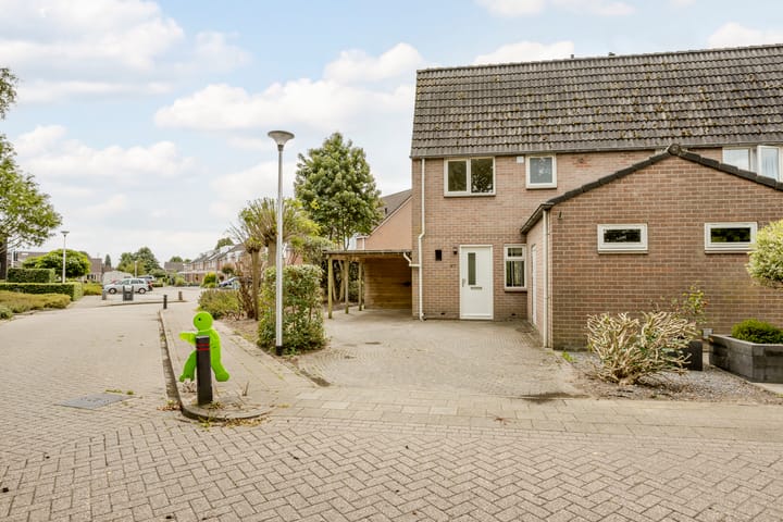 Foto 4 van Weegbree 47