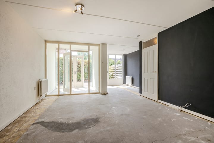 Foto 10 van Weegbree 47