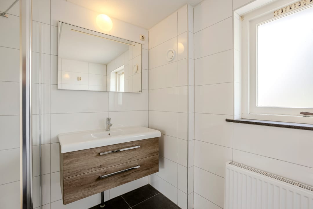 Foto 28 van Weegbree 47