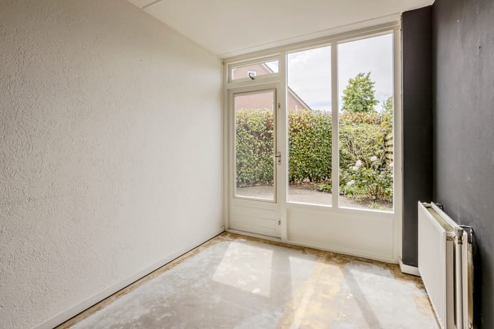 Foto 12 van Weegbree 47