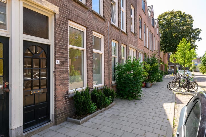 Foto 28 van Cornelis Trompstraat 18