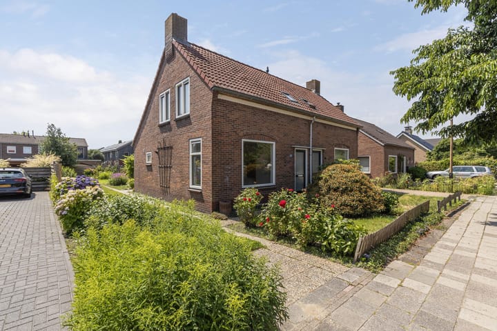 Foto 14 van Schoolstraat 18