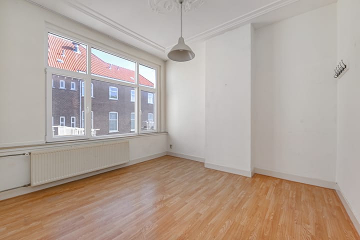 Foto 5 van Newtonplein 66-A