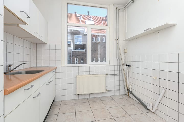 Foto 8 van Newtonplein 66-A