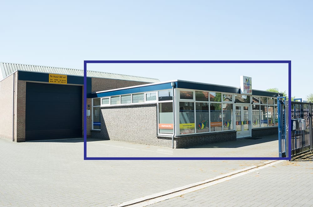View photo 2 of Rooseindsestraat 43-A
