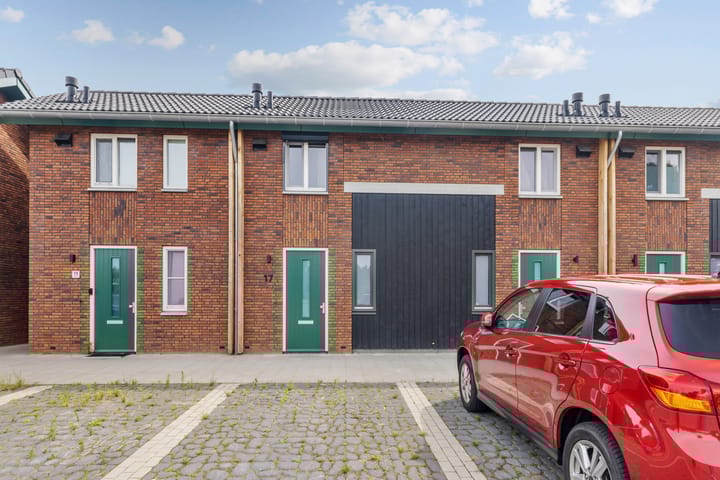 Photo 1 of Baarsakker 17