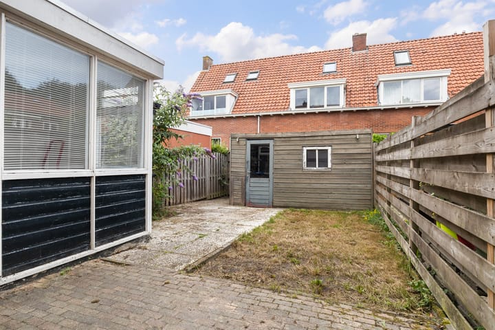 Foto 37 van Dennenstraat 70