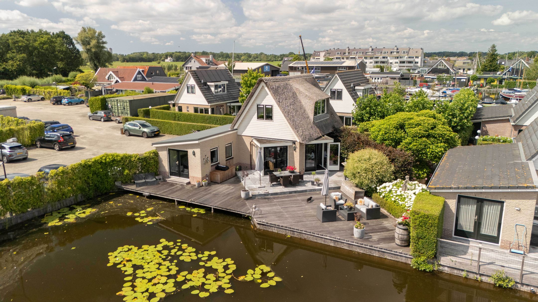 3-bedroom freehold villa in Breukelen — photo 1 of 5