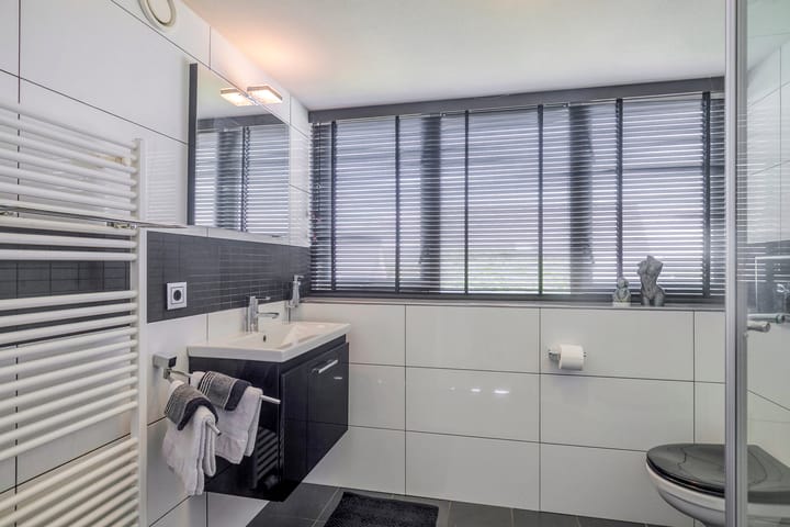 Photo 29 of Scheendijk 8-12