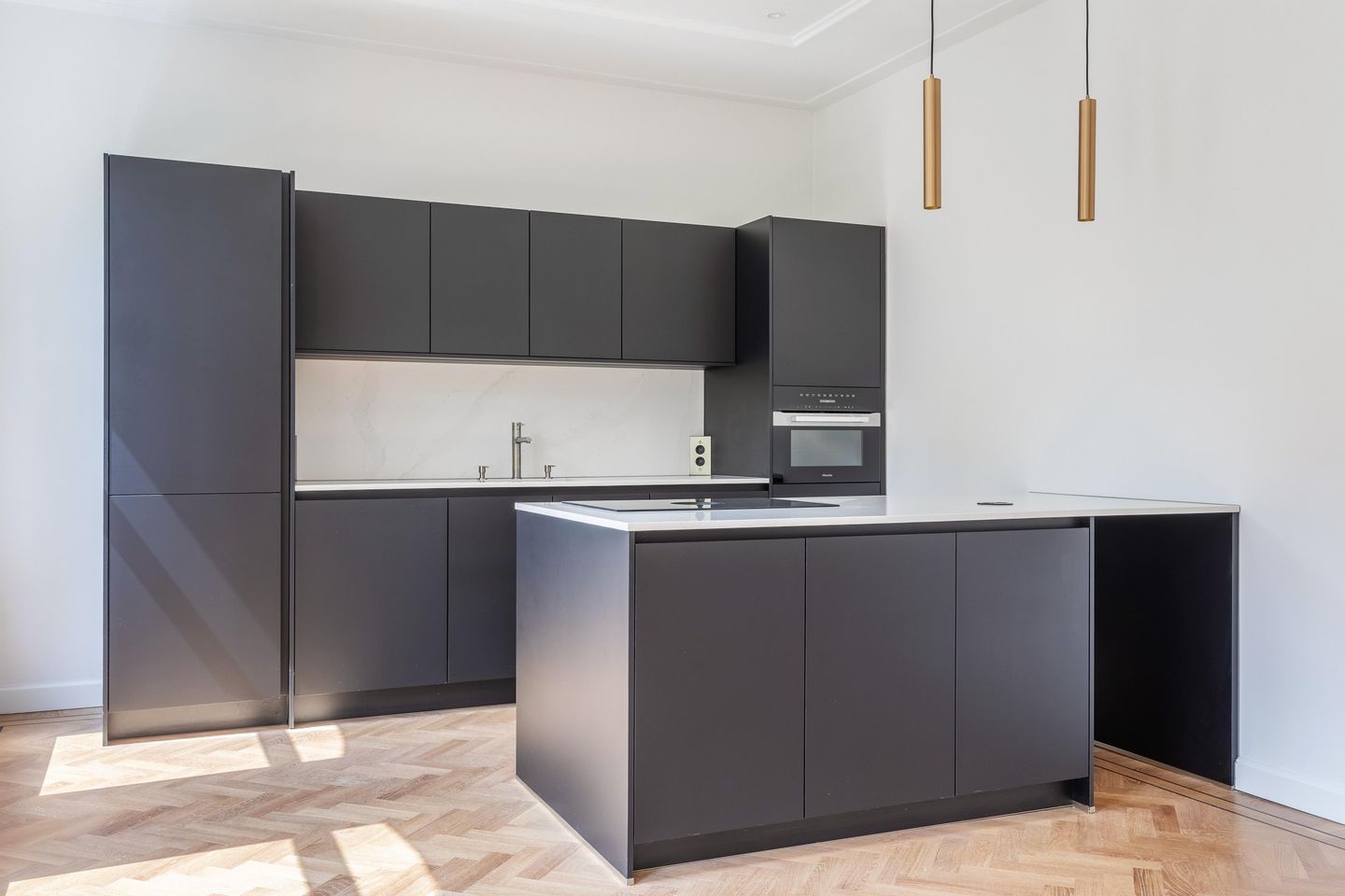 Foto 10 van Nicolaas Maesstraat 38-2