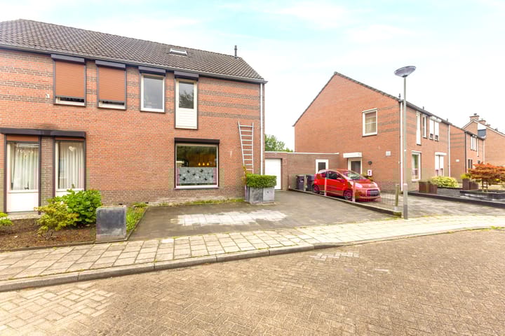 Foto 2 van Karensstraat 30