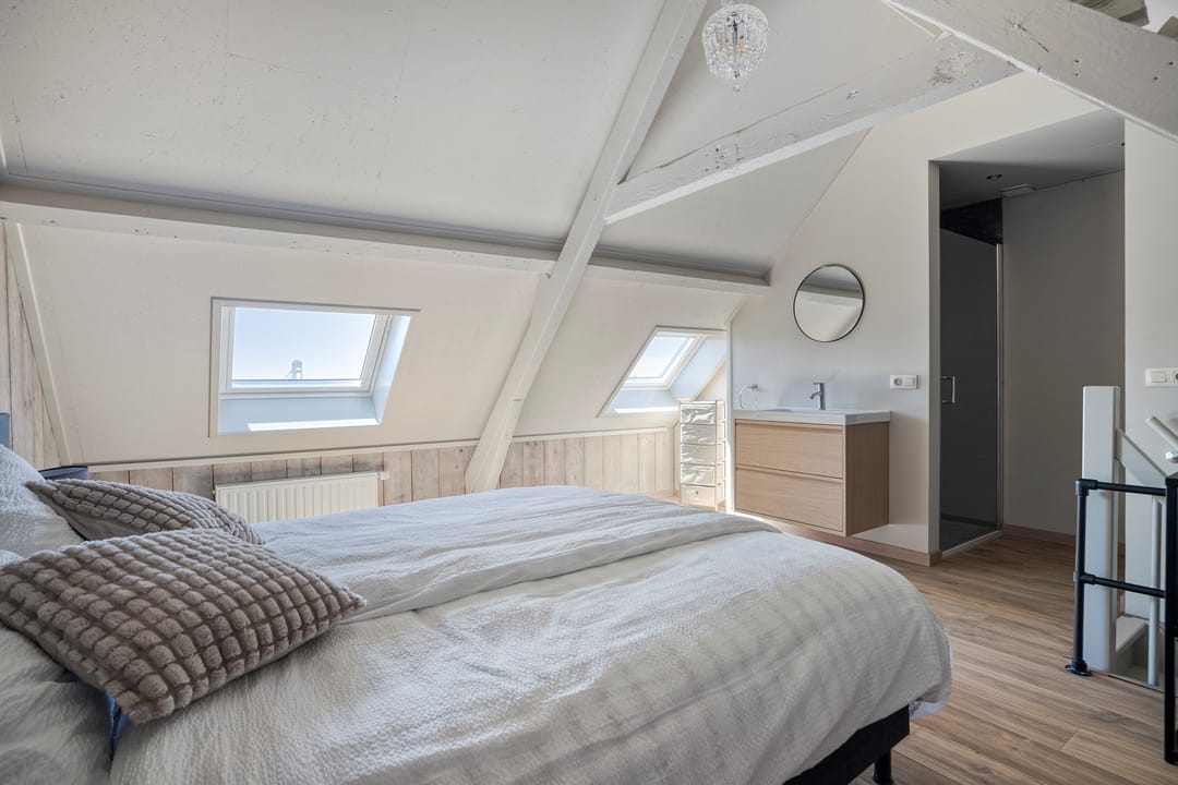 Foto 28 van Kruispolderkaai 1