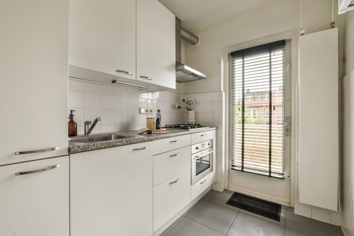 Photo 8 of Admiraal de Ruyterlaan 155