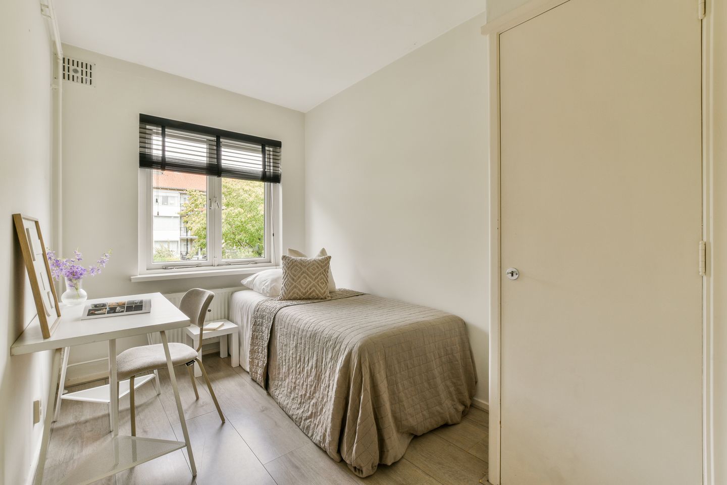 Foto 14 van Admiraal de Ruyterlaan 155