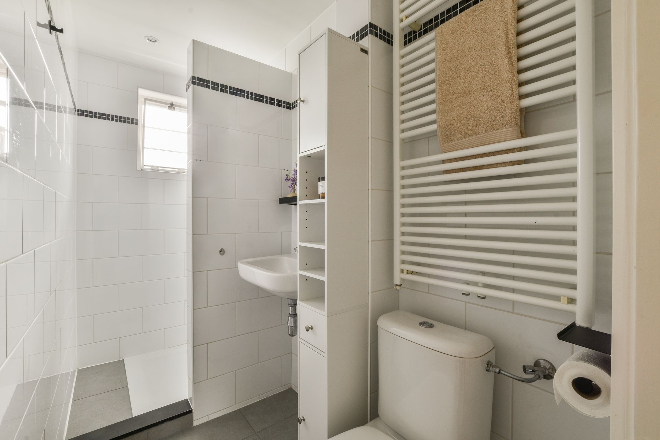 Foto 18 van Admiraal de Ruyterlaan 155