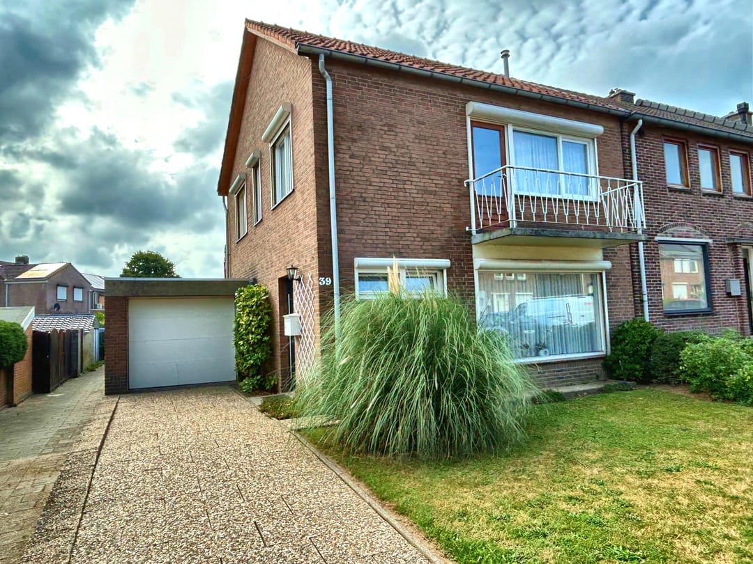 Photo 1 of Burgemeester Gijsenstraat 39