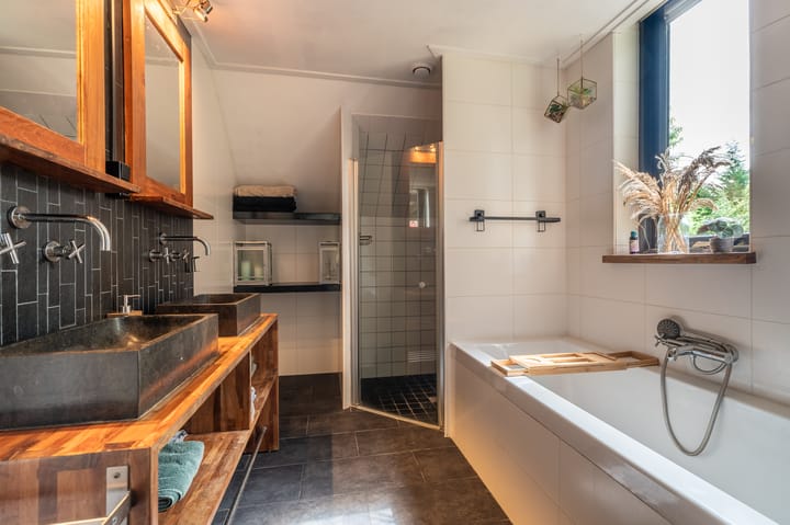 Photo 26 of Oostlaan 2