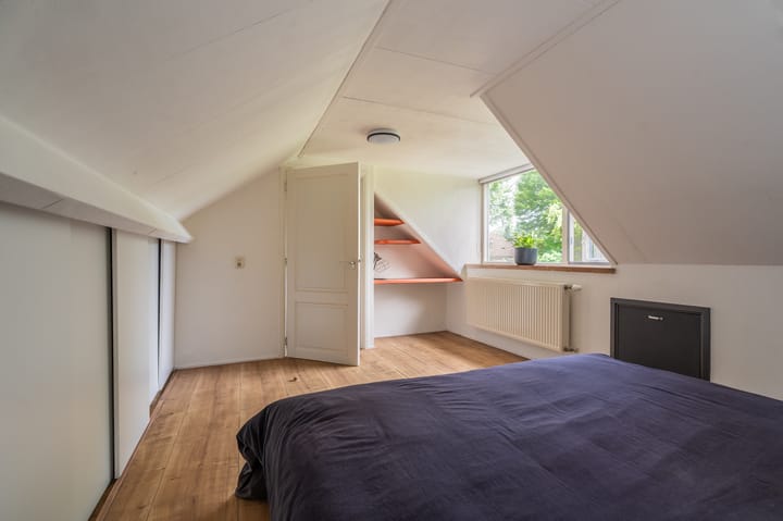 Photo 33 of Oostlaan 2