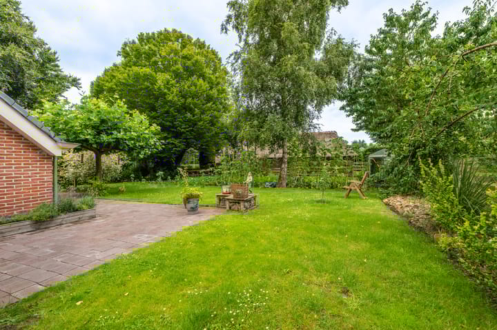 Photo 42 of Oostlaan 2