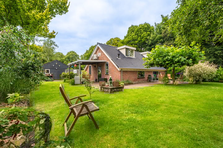 Photo 43 of Oostlaan 2