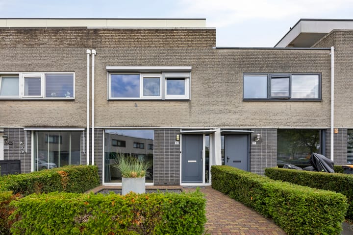 Foto 1 van Naardenstraat 187