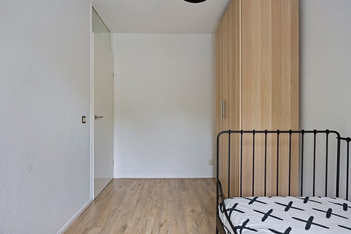 Foto 23 van Naardenstraat 187