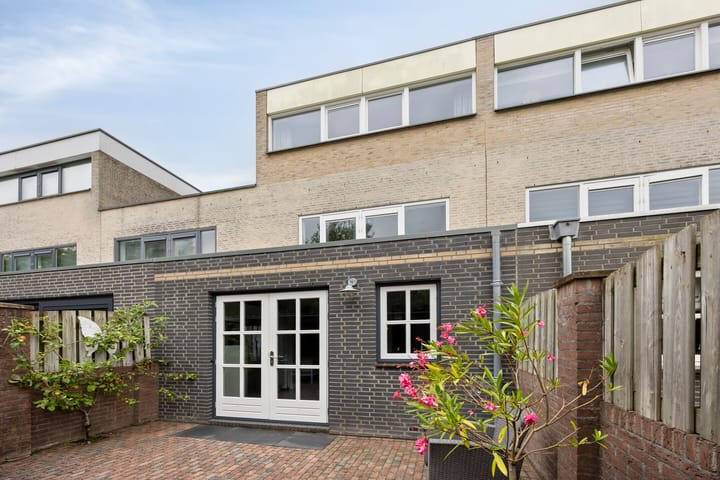 Foto 39 van Naardenstraat 187