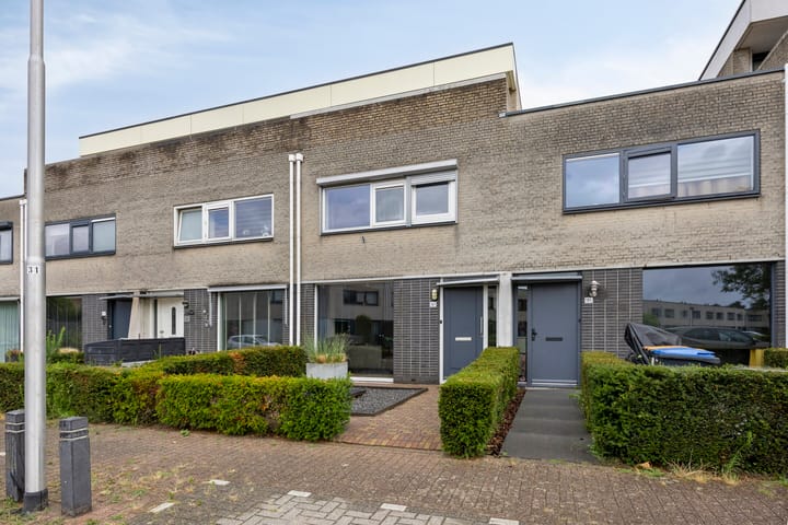 Foto 40 van Naardenstraat 187