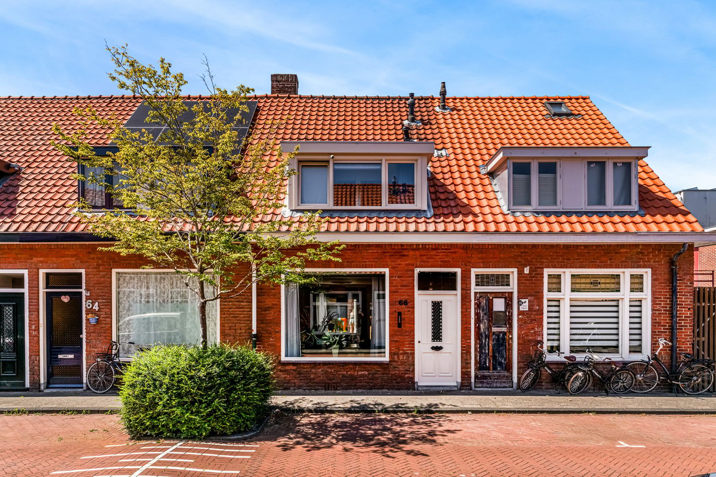 Photo 4 of Borneostraat 66