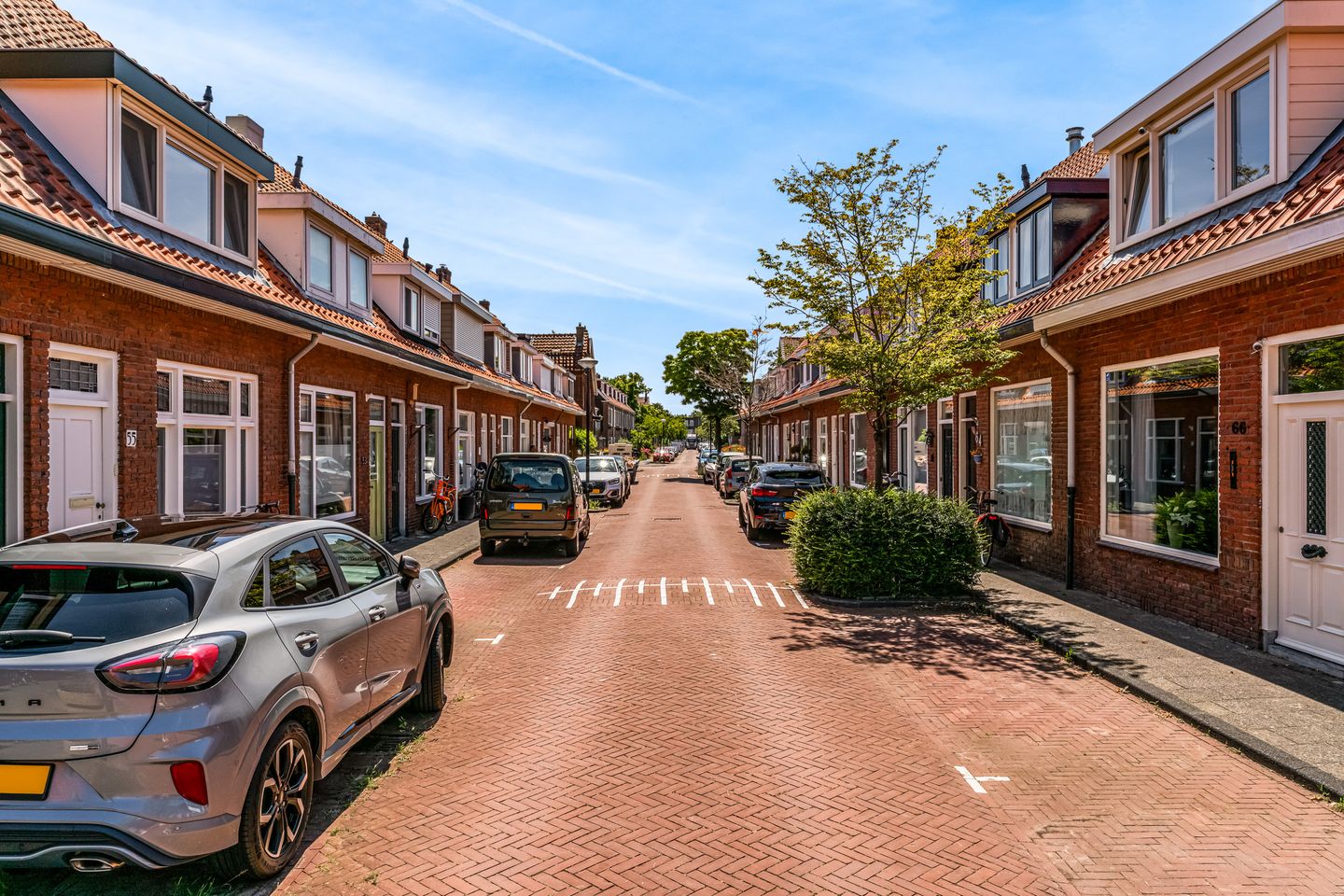 Photo 40 of Borneostraat 66