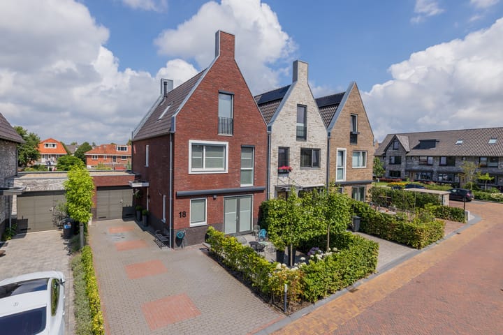 Foto 1 van Meeroever 18