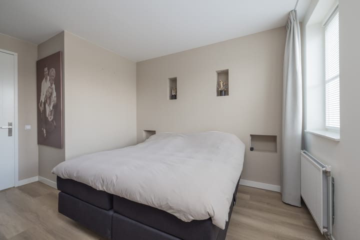 Foto 51 van Meeroever 18