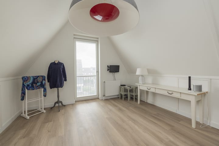 Foto 65 van Meeroever 18