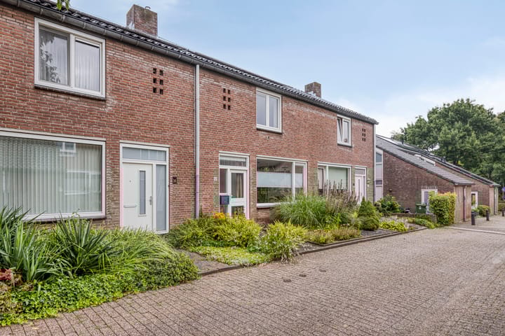 Foto 2 van Montenakerbank 12