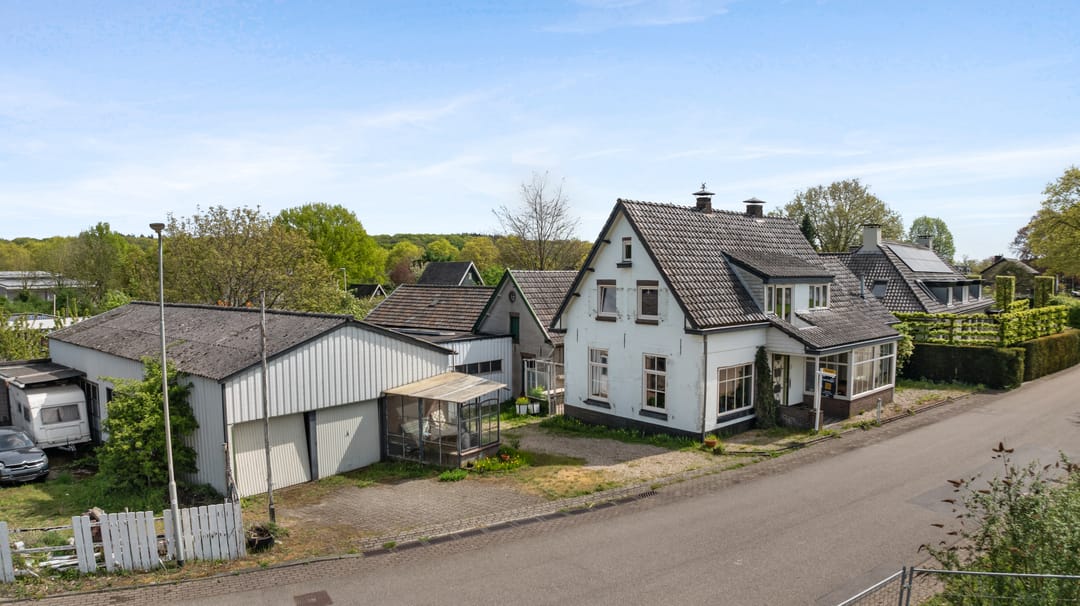 Photo 2 of Maasdijk 18