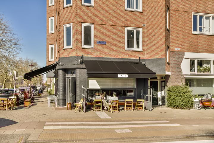 Foto 22 van Van Hilligaertstraat 11-D