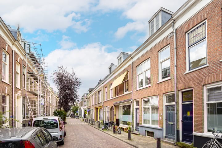 Foto 27 van Mgr. van de Weteringstraat 92-BS