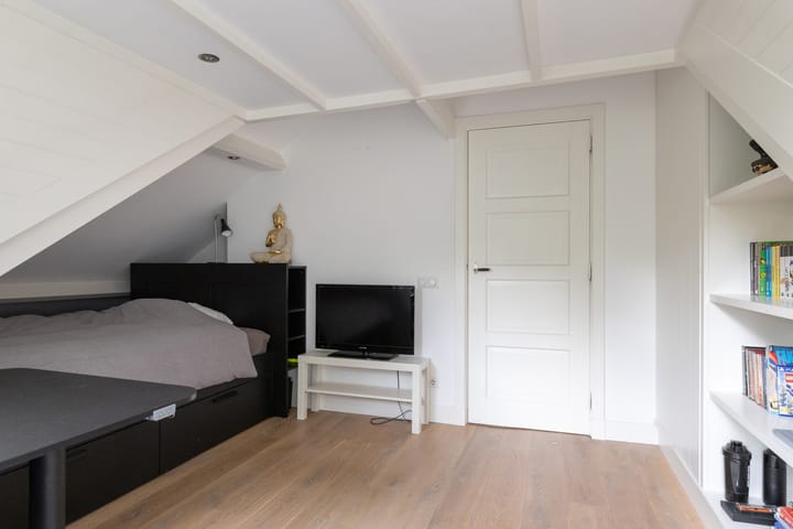 Foto 43 van Middellaan 18