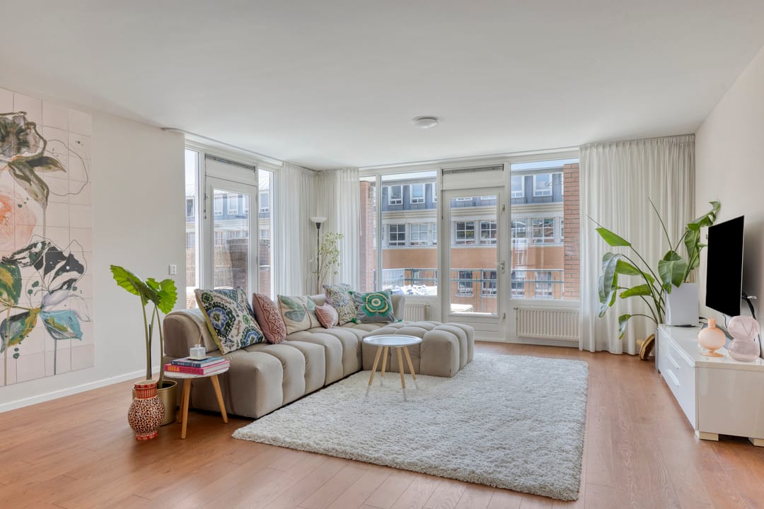 Photo 2 of Leeghwaterlaan 83