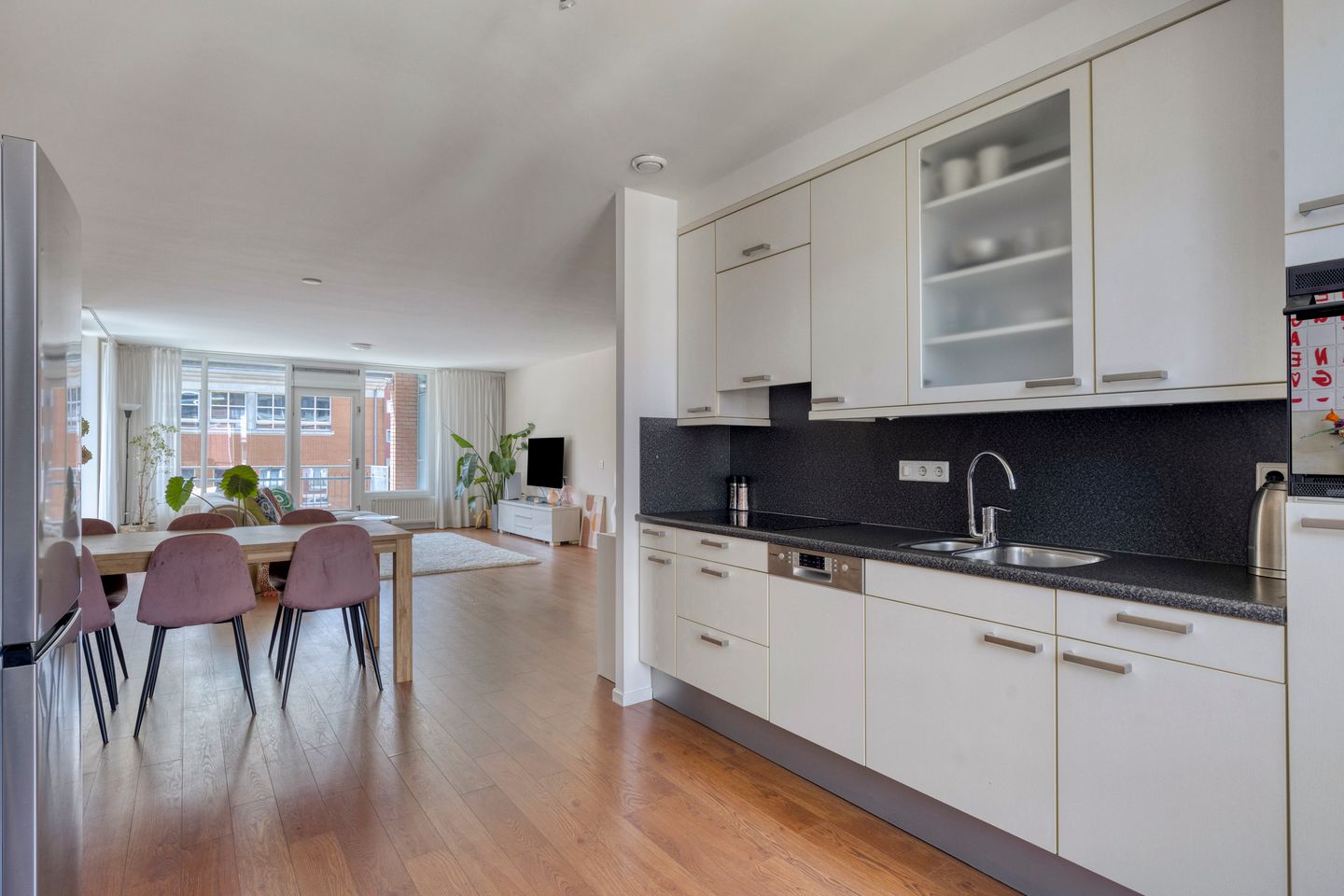 Photo 10 of Leeghwaterlaan 83