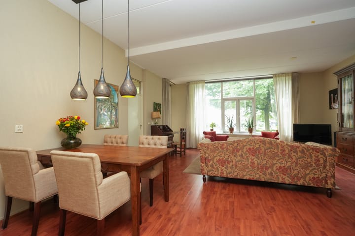 Photo 8 of Prinsenweg 17-A