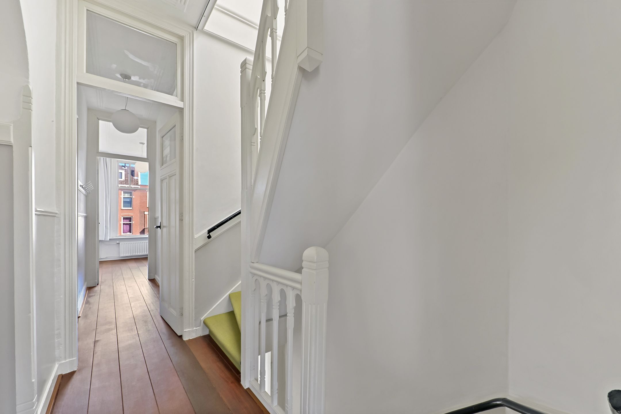 Foto 15 van Vierambachtsstraat 4-A